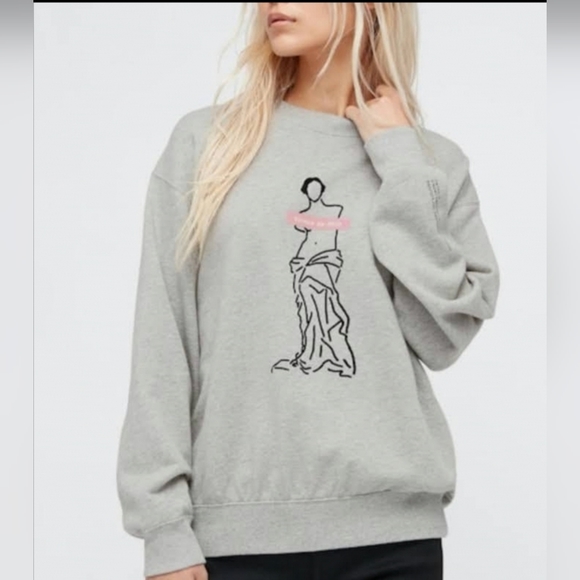 ISO Venus de Milo by Uniqlo sweater - Picture 1 of 1